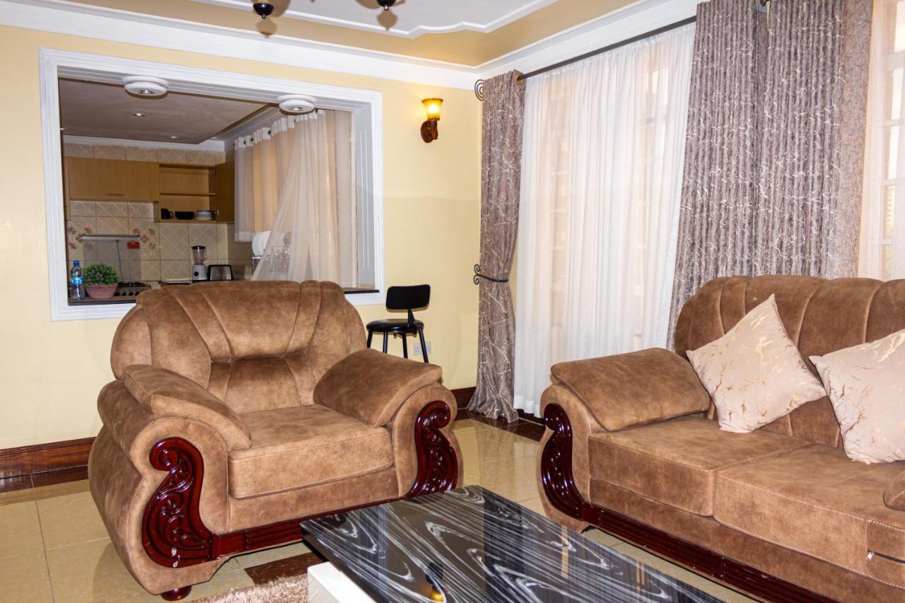 Acacia Luxurious *